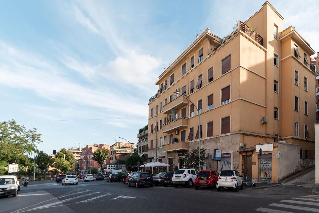 Penthouse Apartment With Terrace Close To Vatican Rome Buitenkant foto